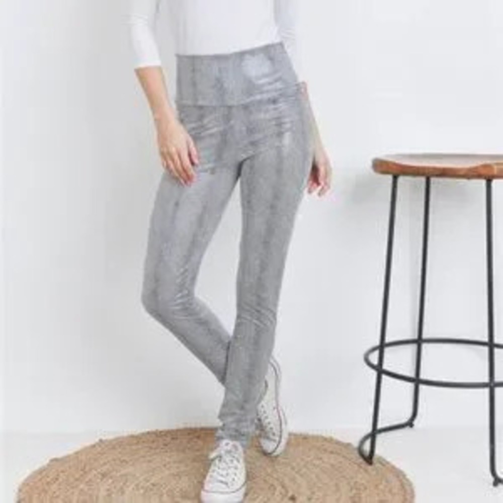 ZARA WHITE SNAKE PRINT PANTS